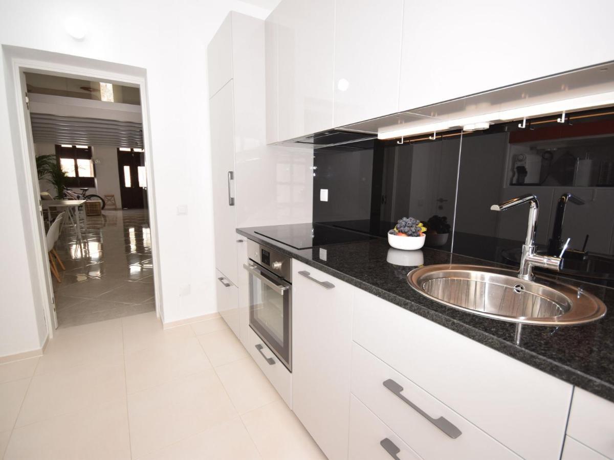 Modern Holiday Home In Olh O With Terrace Olhão Dış mekan fotoğraf